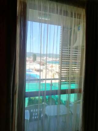 Отель Briz Beach apartments - section B Солнечный Берег Номер-студио-8